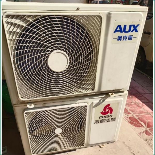 常州九成新美的空调低价转让